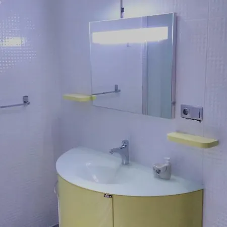 アパート Cosy Park トラブゾン